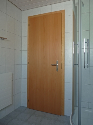 furnierte_Buchen_Futtertuere_Guemmenen_Hirschi_THI_P1010088.jpg